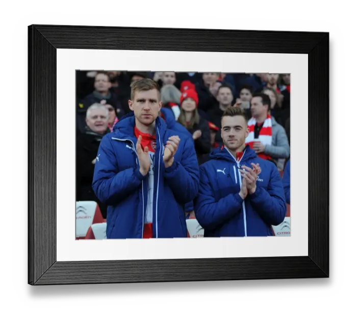 Framed Print : Arsenal: Mertesacker and Chambers Pre-Match Huddle vs. Everton (2015)