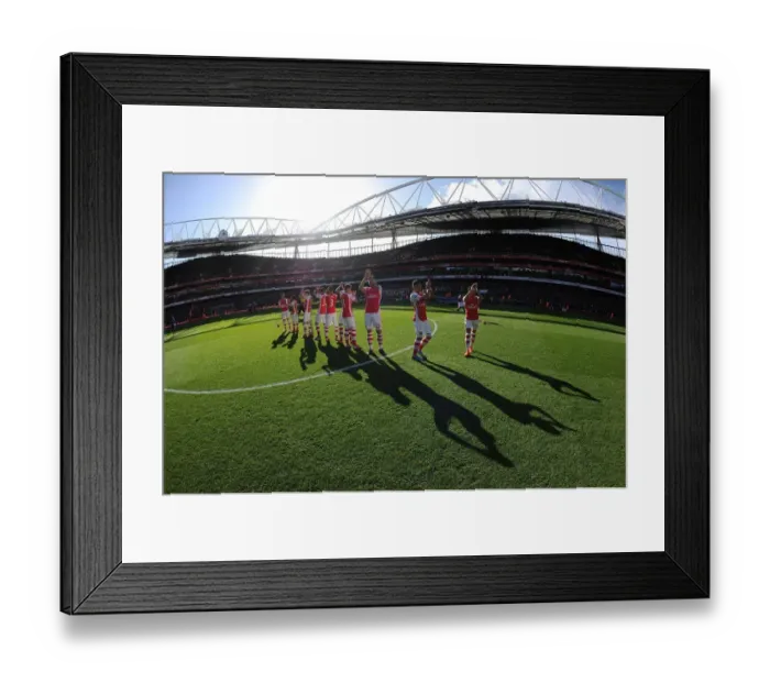 Framed Print : Arsenal vs. Everton: Premier League Clash at Emirates Stadium, March 2015 Framed Print : Arsenal vs. Everton: Premier League Clash at Emirates Stadium, March 2015