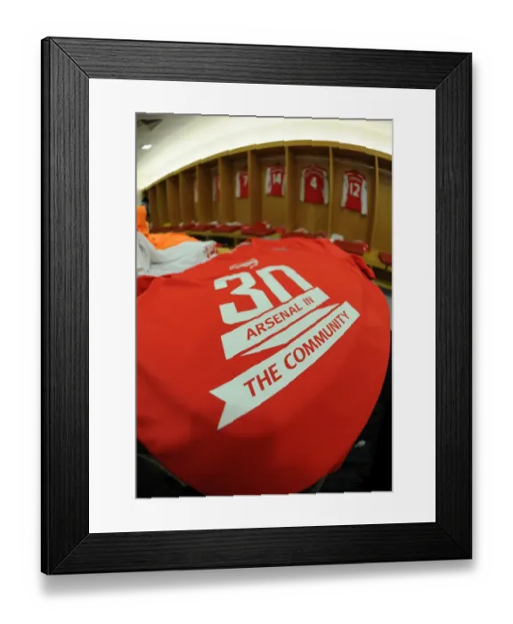 Framed Print : Arsenal vs. Everton: Premier League Clash at Emirates Stadium, March 2015