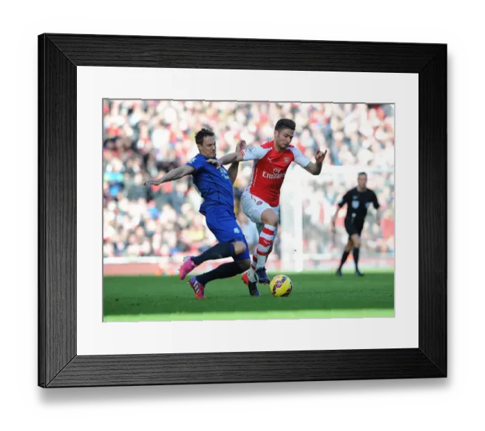 Framed Print : Arsenal's Olivier Giroud Scores Past Everton's Phil Jagielka - Arsenal vs Everton, Premier League 2014-15
