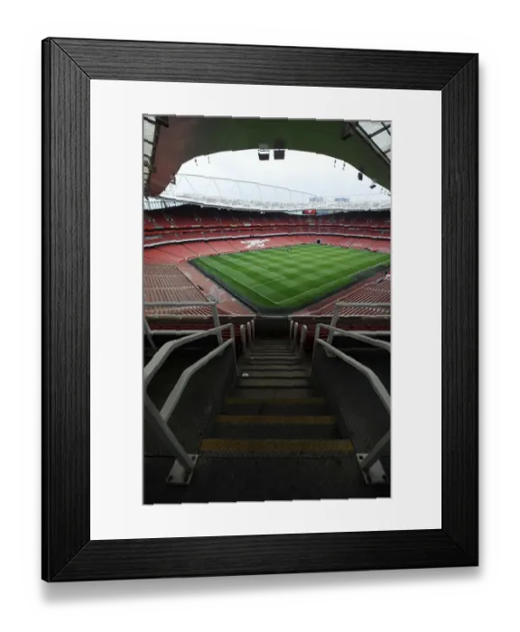 Framed Print : Arsenal vs West Ham United: Premier League Clash at Emirates Stadium