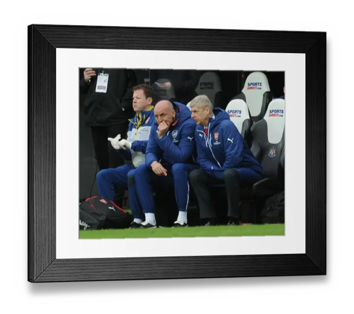 Framed Print : Steve Bould Arsenal Assistant Manager and Arsene Wenger the Arsenal Manager. Newcastle United 1
