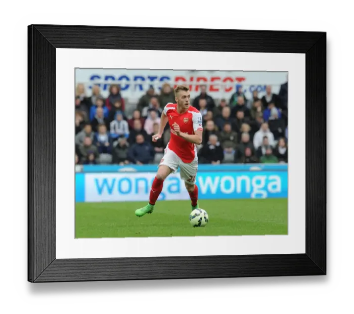 Framed Print : Calum Chambers: In Action for Arsenal Against Newcastle United, Premier League 2014 / 15 Framed Print : Calum Chambers: In Action for Arsenal Against Newcastle United, Premier League 2014 / 15