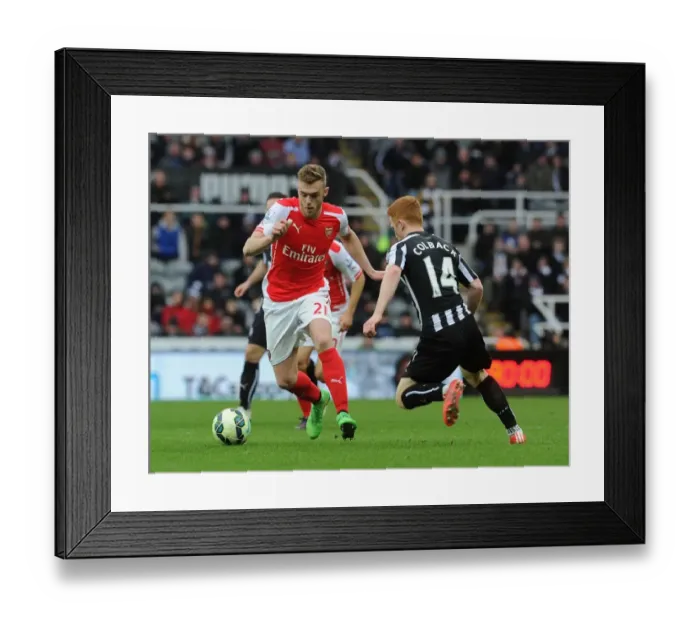 Framed Print : Clash of Midfielders: Calum Chambers vs Jack Colback - Newcastle United vs Arsenal, Premier League 2015 Framed Print : Clash of Midfielders: Calum Chambers vs Jack Colback - Newcastle United vs Arsenal, Premier League 2015
