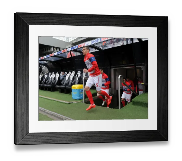 Framed Print : Gabriel Readies for Newcastle-Arsenal Clash in Premier League (2015)
