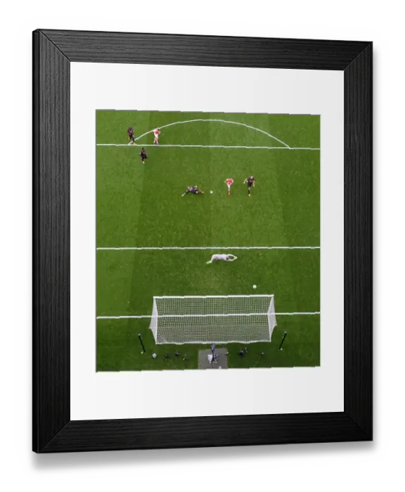 Framed Print : Giroud's Brace: Arsenal's 4-Goal Thrashing of Liverpool (April 2015)