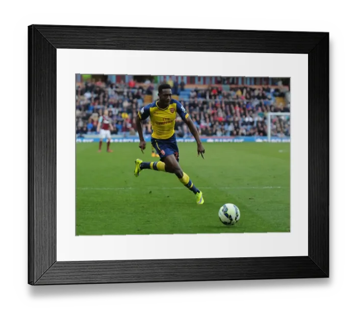 Framed Print : Danny Welbeck in Action: Burnley vs. Arsenal, Premier League 2014 / 15 Framed Print : Danny Welbeck in Action: Burnley vs. Arsenal, Premier League 2014 / 15