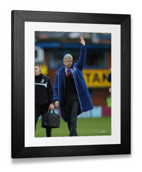 Framed Print : Arsene Wenger Bids Emotional Farewell to Arsenal Fans after Securing Victory against Burnley (2014 / 15) Framed Print : Arsene Wenger Bids Emotional Farewell to Arsenal Fans after Securing Victory against Burnley (2014 / 15)