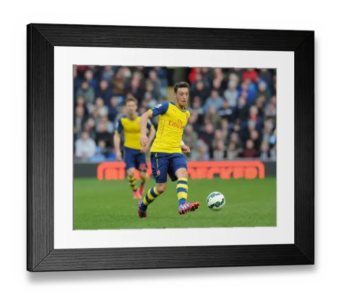 Framed Print : Mesut Ozil in Action: Burnley vs Arsenal, Premier League 2015 Framed Print : Mesut Ozil in Action: Burnley vs Arsenal, Premier League 2015