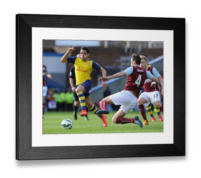 Framed Print : Alexis Sanchez Outsmarts Michael Duff: A Moment of Skill from the Arsenal Star's Encounter with Burnley's Defender