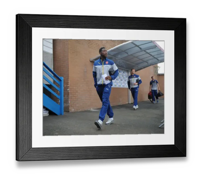 Framed Print : Danny Welbeck's Arrival at Turf Moor: Burnley vs Arsenal, Premier League 2015