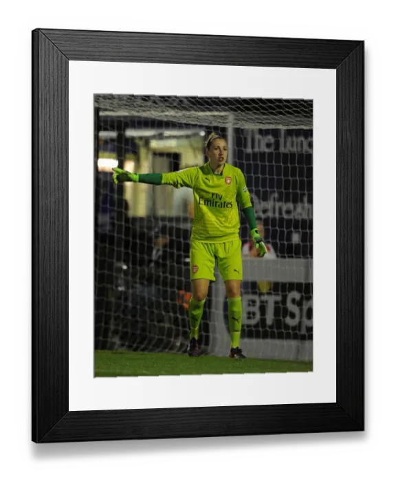 Framed Print : Arsenal's Siobhan Chamberlain vs. Bristol's Sophie Ingle: A Goalkeeper Showdown in the WSL