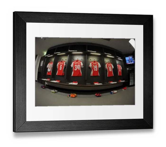 Framed Print : Arsenal FC: Unity and Focus before the FA Cup Semi-Final vs. Reading (2015)