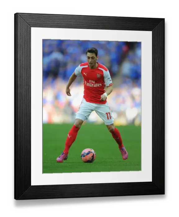 Framed Print : Mesut Ozil in Action: Arsenal's Star Performance at FA Cup Semi-Final vs. Reading (2015) Framed Print : Mesut Ozil in Action: Arsenal's Star Performance at FA Cup Semi-Final vs. Reading (2015)