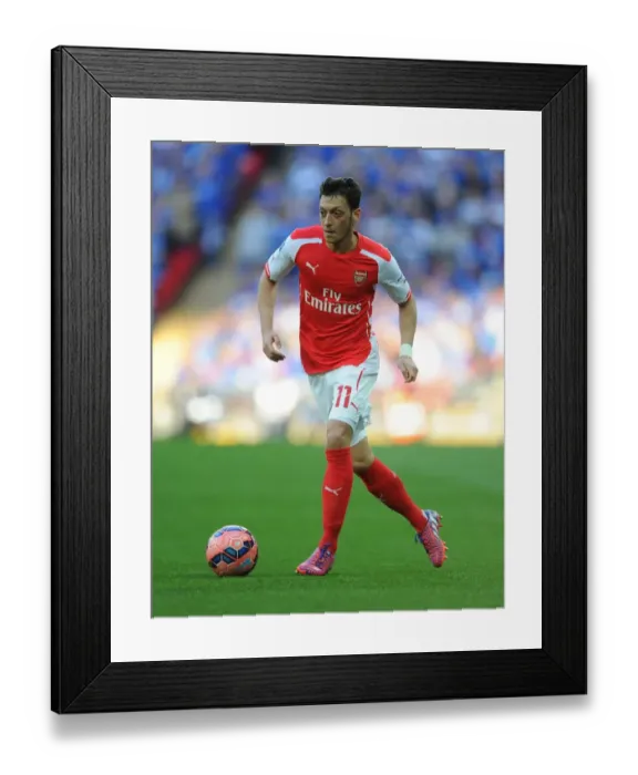 Framed Print : Mesut Ozil in Action: Arsenal's Star Performer at the FA Cup Semi-Final vs. Reading, 2015