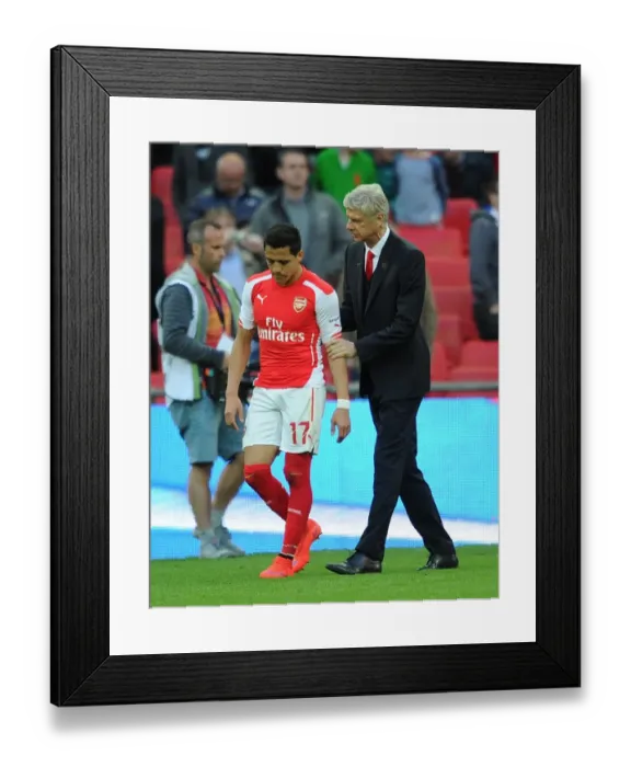 Framed Print : Arsene Wenger Coaching Alexis Sanchez during Arsenal's FA Cup Semi-Final Clash with Reading (2015)