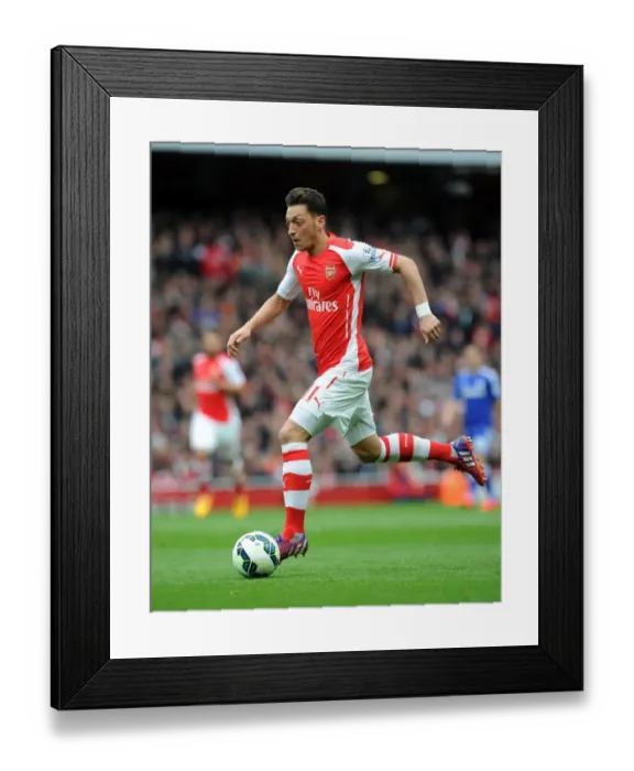 Framed Print : Mesut Ozil in Action: Arsenal vs. Chelsea, Premier League 2014 / 15 Framed Print : Mesut Ozil in Action: Arsenal vs. Chelsea, Premier League 2014 / 15