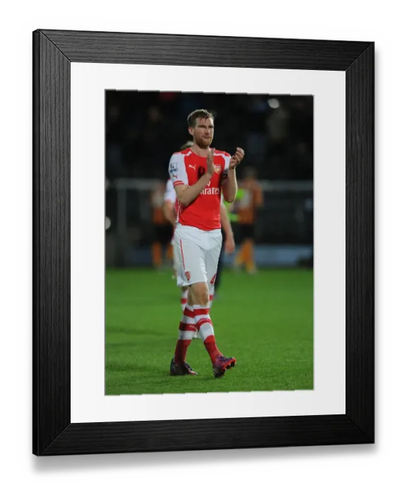 Framed Print : Per Mertesacker's Farewell: Arsenal Triumph Over Hull City (May 2015)