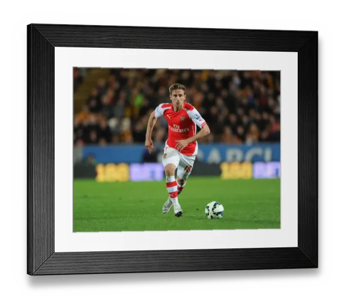 Framed Print : Nacho Monreal in Action: Hull City vs Arsenal, Premier League 2014 / 15 Framed Print : Nacho Monreal in Action: Hull City vs Arsenal, Premier League 2014 / 15