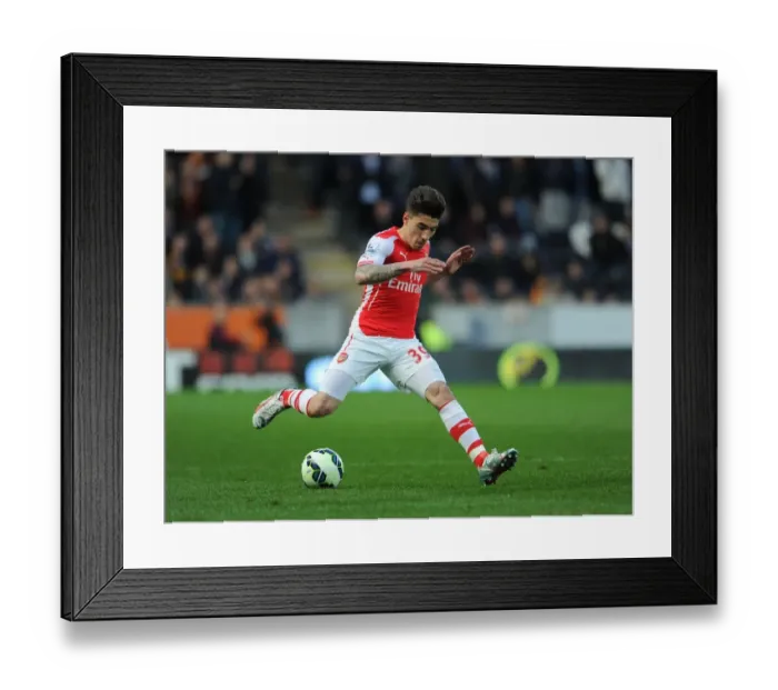Framed Print : Hector Bellerin in Action: Arsenal vs Hull City, Premier League 2014 / 15 Framed Print : Hector Bellerin in Action: Arsenal vs Hull City, Premier League 2014 / 15