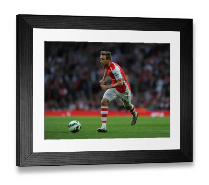 Framed Print : Nacho Monreal in Action: Arsenal vs Swansea City, Premier League 2014 / 15 Framed Print : Nacho Monreal in Action: Arsenal vs Swansea City, Premier League 2014 / 15