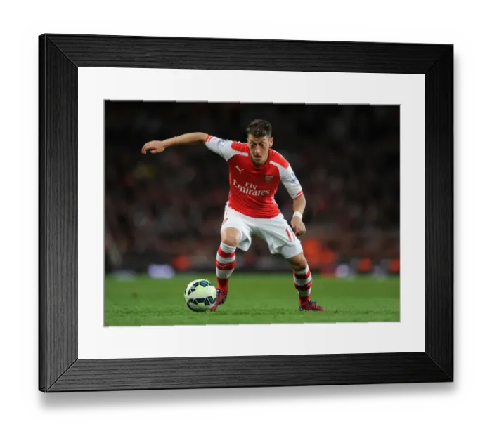 Framed Print : Mesut Ozil in Action: Arsenal vs Swansea City, Premier League 2014 / 15 Framed Print : Mesut Ozil in Action: Arsenal vs Swansea City, Premier League 2014 / 15