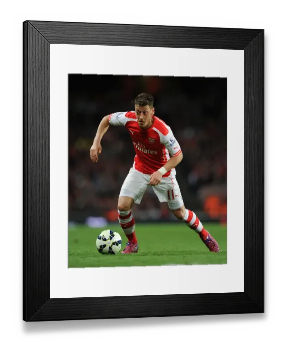 Framed Print : Mesut Ozil in Action: Arsenal vs Swansea City, Premier League 2014 / 15 Framed Print : Mesut Ozil in Action: Arsenal vs Swansea City, Premier League 2014 / 15