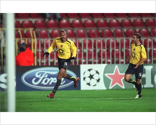 Thierry Henry's Stunner: Arsenal's Unforgettable First Goal vs. Sparta Prague in the UEFA Champions League