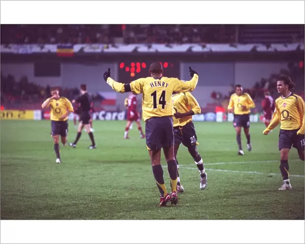 Thierry Henry: Shattering the Record - Arsenal's All-Time Leading Goalscorer vs. Sparta Prague (UEFA Champions League, 2005): 186 Goals and Counting