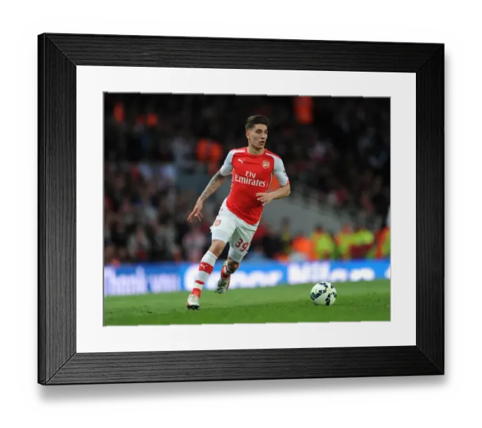 Framed Print : Hector Bellerin: In Action for Arsenal Against Sunderland, Premier League 2014-15