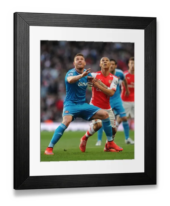 Framed Print : Clash at Emirates: Gibbs vs. Wickham - Arsenal vs. Sunderland