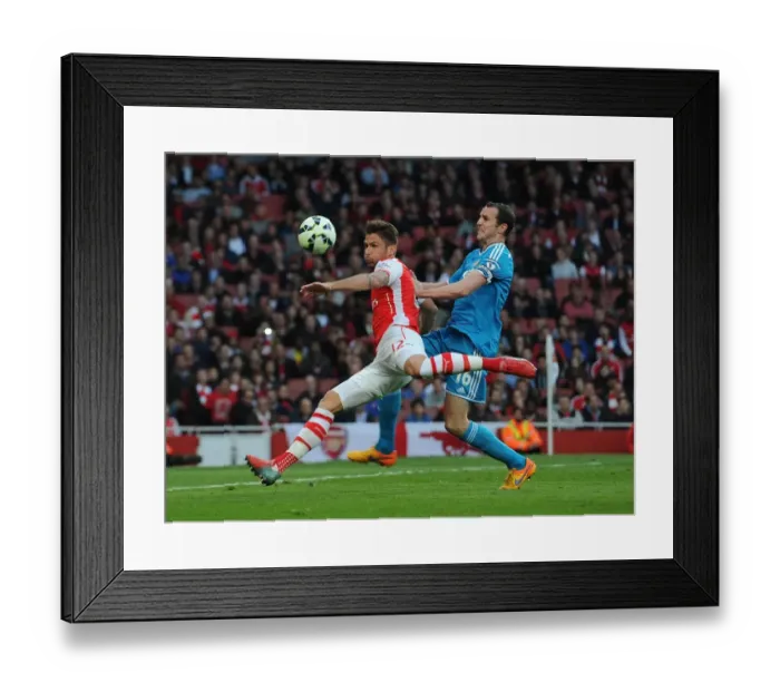 Framed Print : Giroud vs. O'Shea: A Battle of Strength and Determination at Emirates Stadium (Arsenal vs. Sunderland, 2014-15)