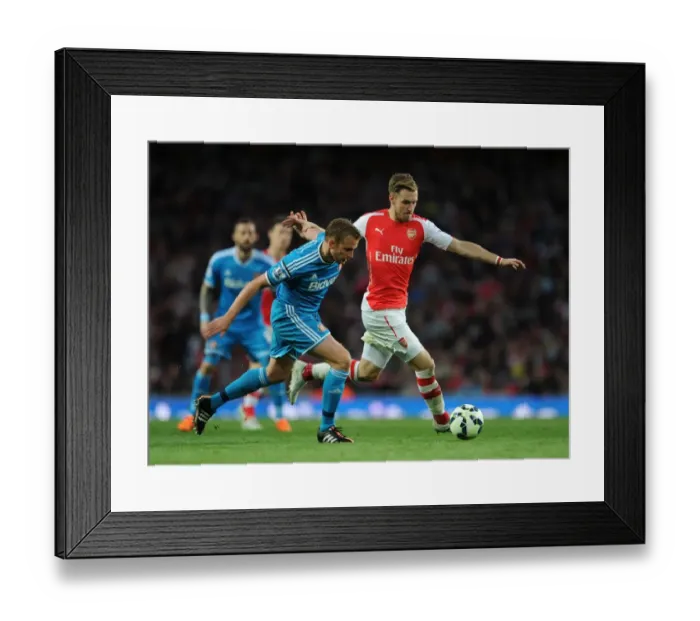 Framed Print : Clash of Midfield Titans: Ramsey vs. Cattermole (Arsenal vs. Sunderland, 2014-15)