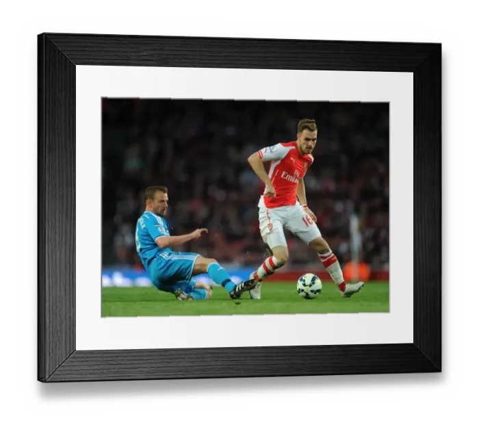 Framed Print : Clash of Midfield Titans: Ramsey vs. Cattermole (Arsenal vs. Sunderland, 2014-15)