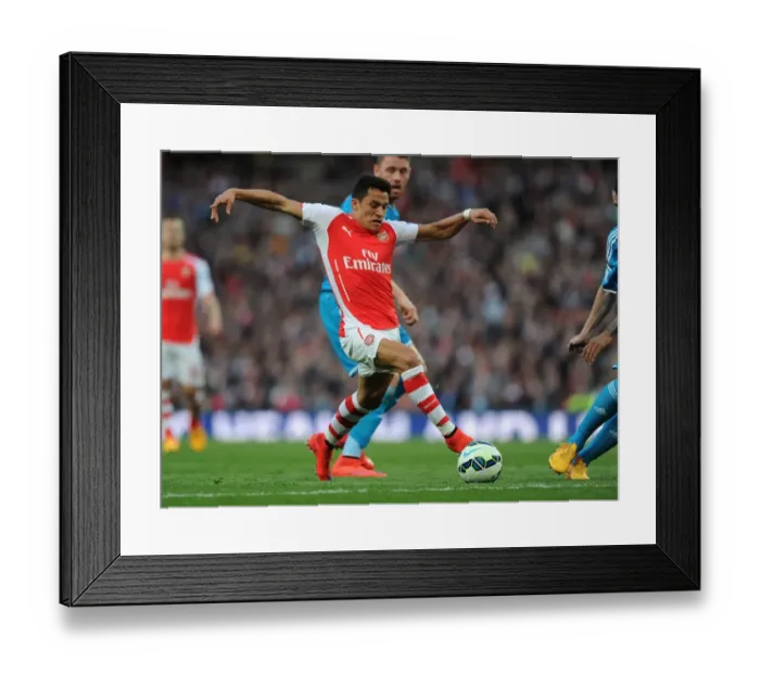 Framed Print : Alexis Sanchez in Action: Arsenal vs. Sunderland (2014-15) Framed Print : Alexis Sanchez in Action: Arsenal vs. Sunderland (2014-15)