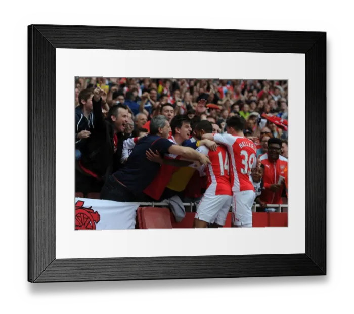 Framed Print : Dramatic Late Goal by Theo Walcott: Arsenal Edge Past West Bromwich Albion (2014 / 15) Framed Print : Dramatic Late Goal by Theo Walcott: Arsenal Edge Past West Bromwich Albion (2014 / 15)