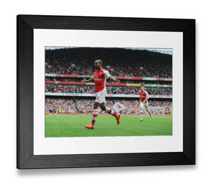 Framed Print : Theo Walcott's Thrilling Goal: Arsenal's Victory Against West Bromwich Albion, Premier League 2014-2015