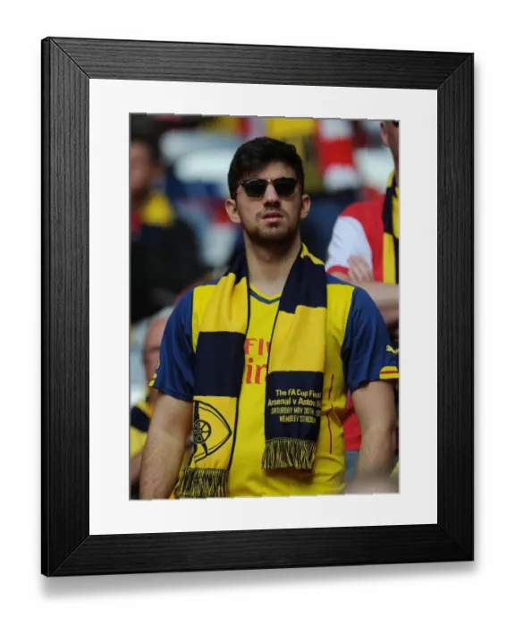 Framed Print : Triumphant Arsenal Fan at FA Cup Final: Arsenal 4-0 Aston Villa (Wembley Stadium, May 30, 2015) Framed Print : Triumphant Arsenal Fan at FA Cup Final: Arsenal 4-0 Aston Villa (Wembley Stadium, May 30, 2015)