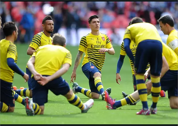Francis Coquelin and Hector Bellerin (Arsenal) warm up before the match. Arsenal 4: 0 Aston Villa