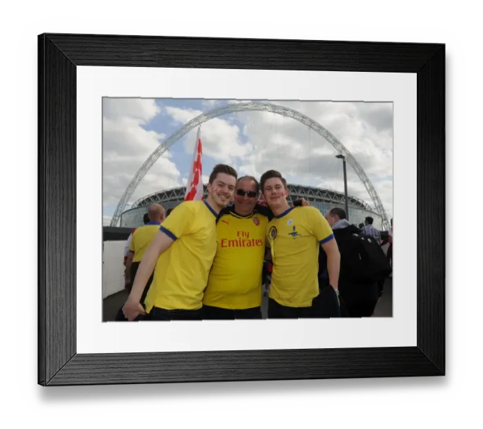 Framed Print : Arsenal Fans Heading to Wembley for FA Cup Final against Aston Villa, 2015 Framed Print : Arsenal Fans Heading to Wembley for FA Cup Final against Aston Villa, 2015