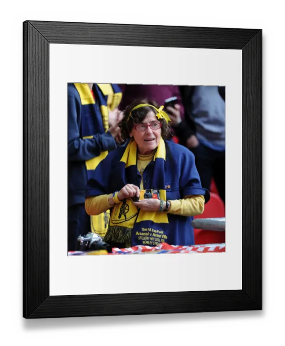 Framed Print : Arsenal fan Maria before the match. Arsenal 4: 0 Aston Villa. FA Cup Final. Wembley Stadium, 30 / 5 / 15 Framed Print : Arsenal fan Maria before the match. Arsenal 4: 0 Aston Villa. FA Cup Final. Wembley Stadium, 30 / 5 / 15