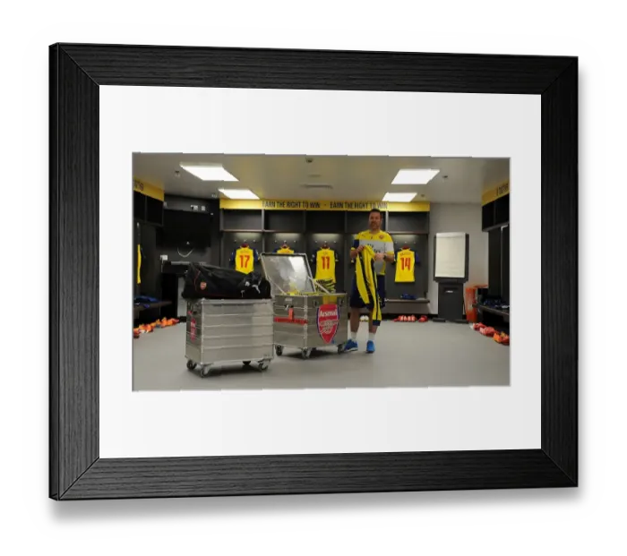 Framed Print : Arsenal FC: Readying for the FA Cup Final at Wembley Stadium