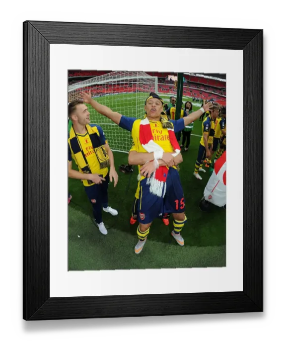Framed Print : Arsenal's Alex Oxlade-Chamberlain Celebrates FA Cup Victory at Wembley Stadium (2015) Framed Print : Arsenal's Alex Oxlade-Chamberlain Celebrates FA Cup Victory at Wembley Stadium (2015)