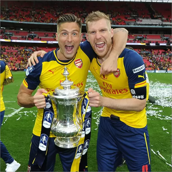 Arsenal FC: Olivier Giroud and Per Mertesacker Celebrate FA Cup Victory