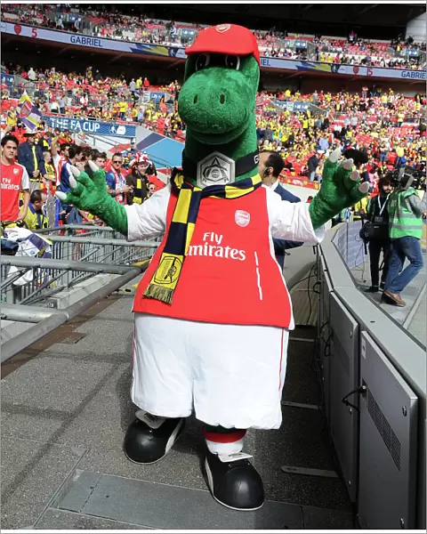 Arsenal's Gunnersaurus at the FA Cup Final, 2015