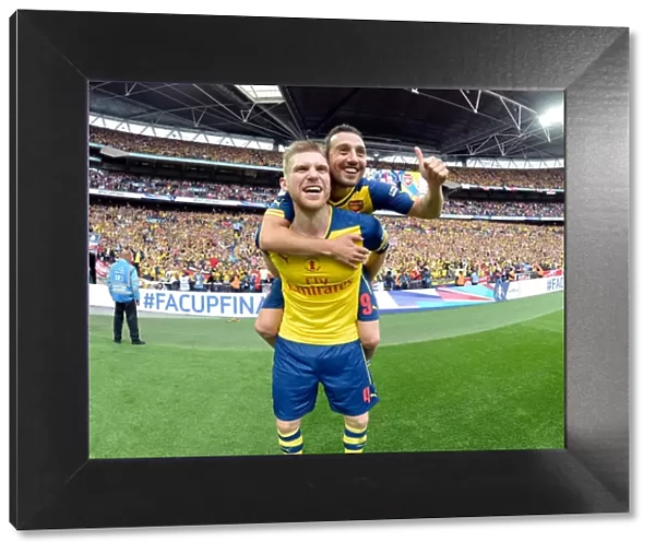 Arsenal: Per Mertesacker and Santi Cazorla Celebrate FA Cup Victory