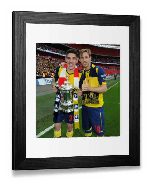 Framed Print : Arsenal FA Cup Victory: Celebrating Against Aston Villa, 2015