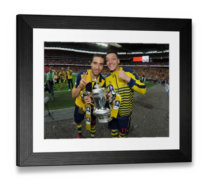 Framed Print : Arsenal FC: Flamini and Ozil Celebrate FA Cup Victory over Aston Villa (2015)