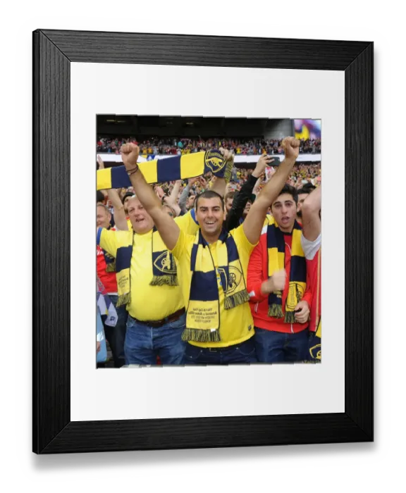 Framed Print : Jubilant Arsenal Fans Celebrate FA Cup Victory: Arsenal 4-0 Aston Villa (2015) Framed Print : Jubilant Arsenal Fans Celebrate FA Cup Victory: Arsenal 4-0 Aston Villa (2015)