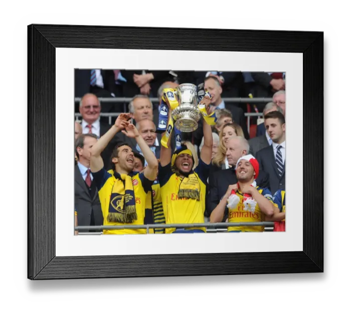 Framed Print : Francis Coquelin (Arsenal) lift the FA Cup after the match. Arsenal 4: 0 Aston Villa Framed Print : Francis Coquelin (Arsenal) lift the FA Cup after the match. Arsenal 4: 0 Aston Villa